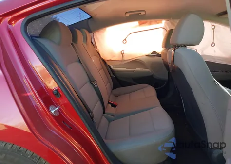 2020 Hyundai Elantra Sel z USA, uszkodzony, nr VIN 5NPD84LF1LH526646